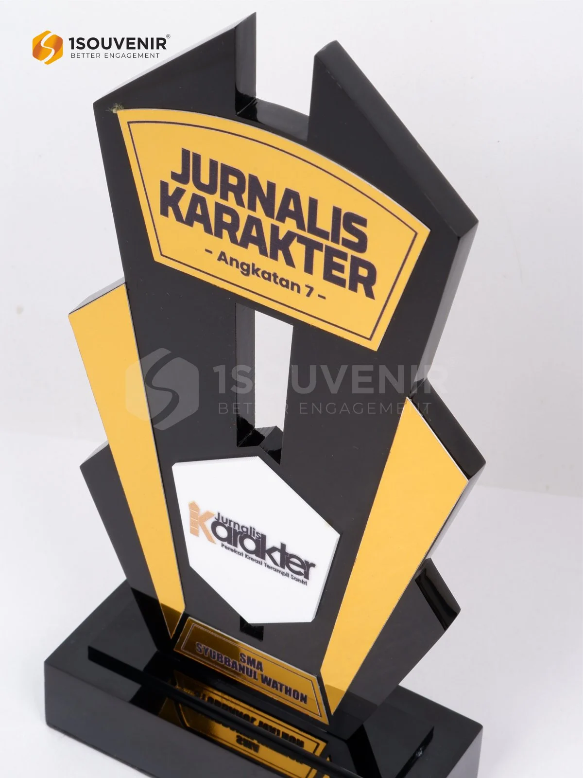 Plakat Akrilik Apresiasi Jurnalis Karakter SMA Syubbanul Wathon - Image 2