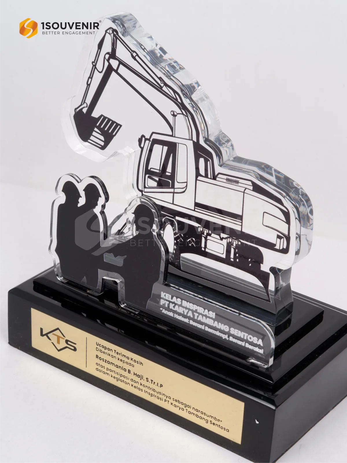 Plakat Akrilik Penghargaan dari PT Karya Tambang Sentosa untuk Narasumber dalam Kelas Inspirasi - Image 2