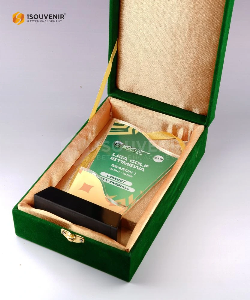 Plakat Akrilik IGC Season I Lowest Nett Overall - Image 3