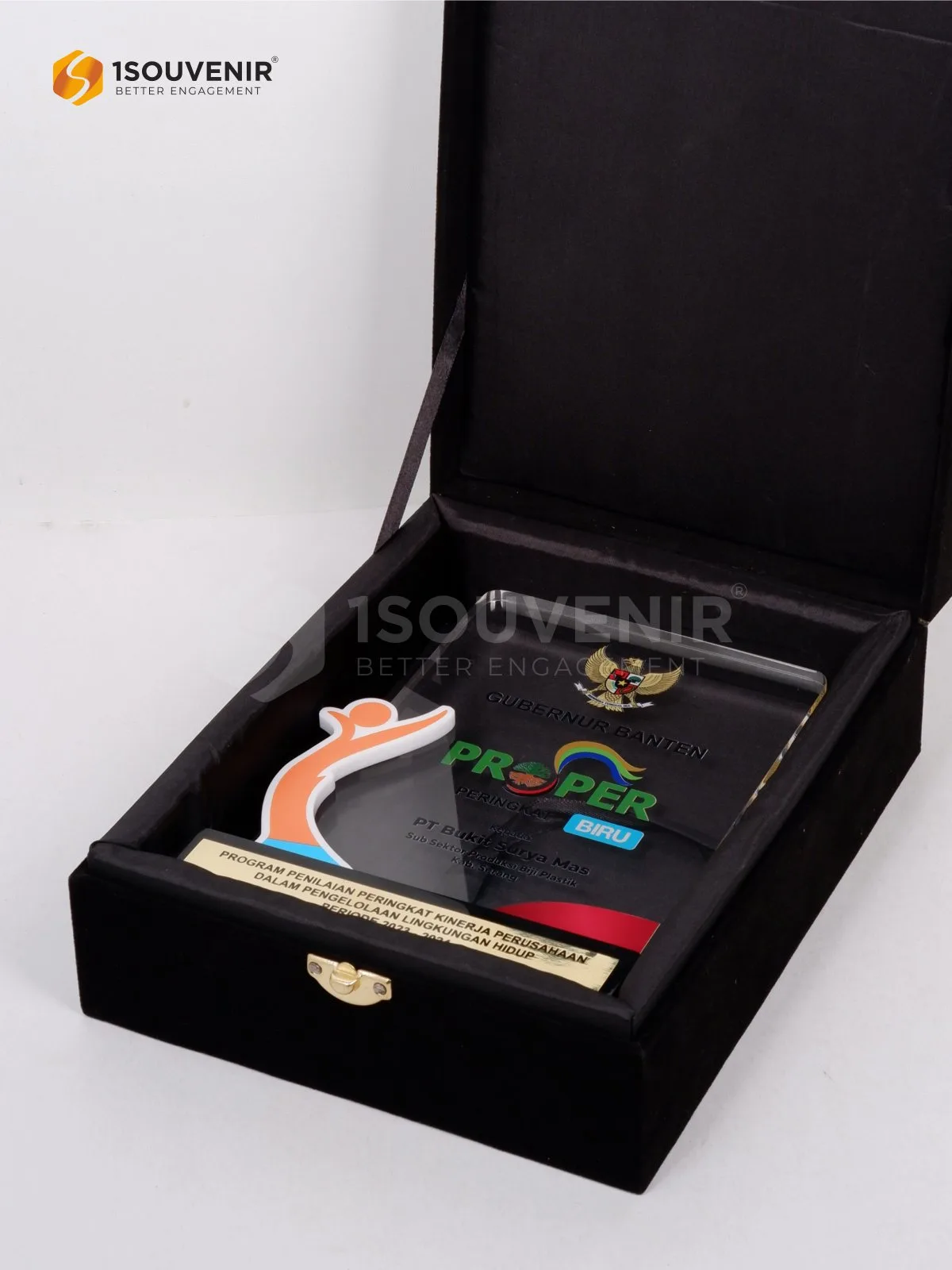 Plakat Akrilik Penghargaan PROPER Peringkat Biru dari Gubernur Banten untuk PT Bukit Surya Mas - Image 3