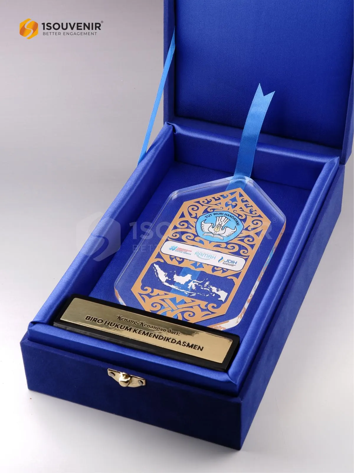 Plakat Akrilik Kenang-kenangan dari Biro Hukum Kemendikdasmen - Image 3