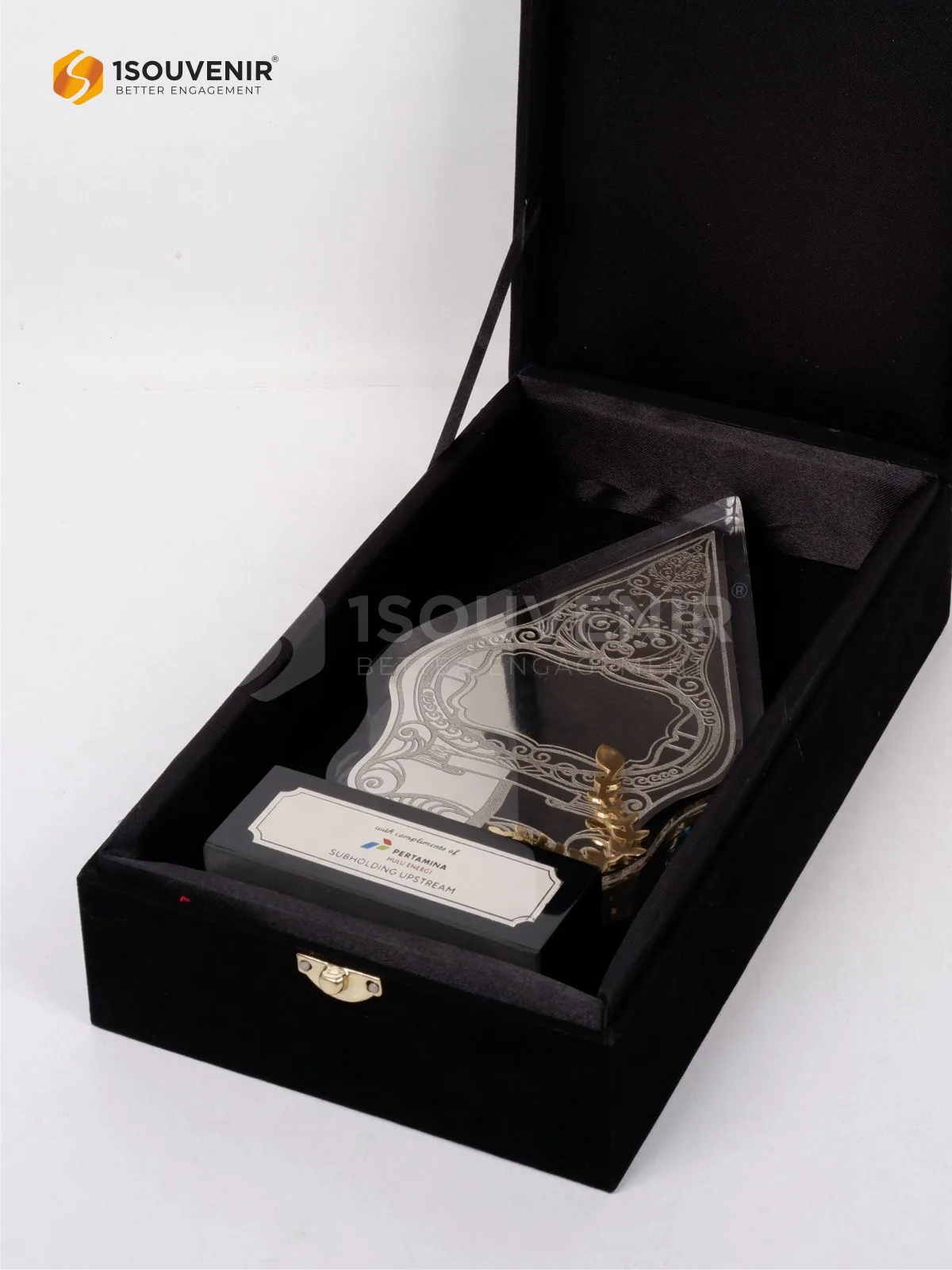 Plakat Akrilik Kenang-kenangan dari Pertamina Hulu Energi Subholding Upstream - Image 3