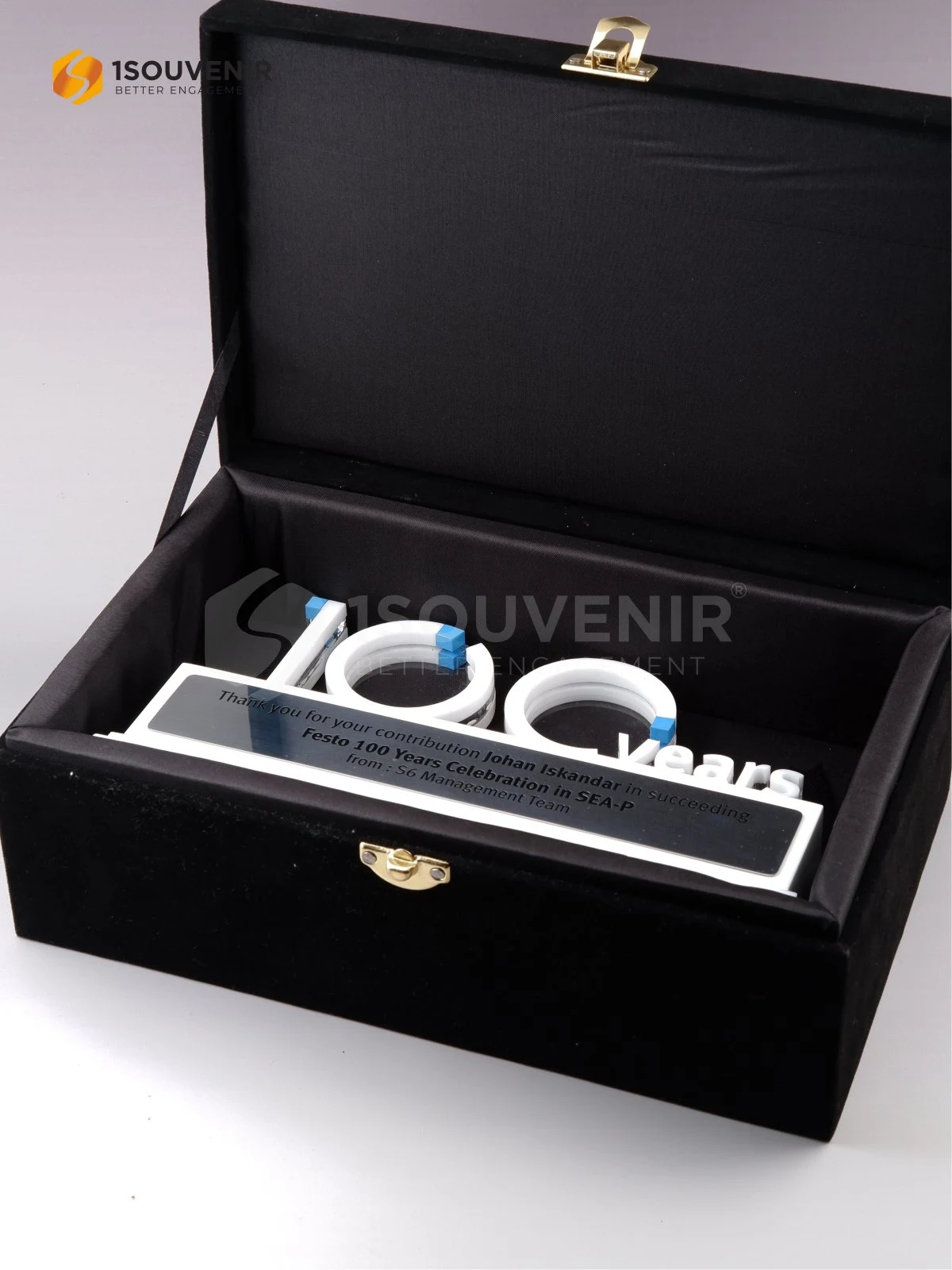 Plakat Akrilik Festo 100 Years Celebration in SEA-P sebagai Apresiasi untuk Setiap Kontribusi - Image 3