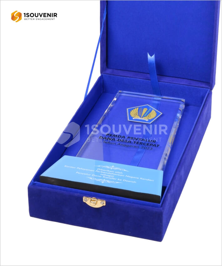 Plakat Akrilik Pemda Penyalur Dana Desa Tercepat - Image 3