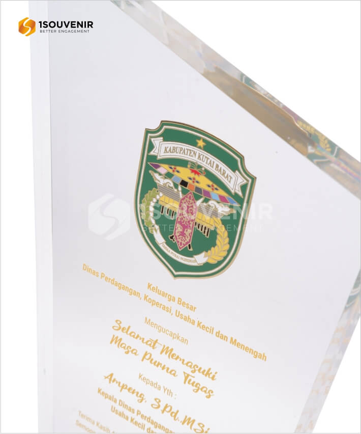 Plakat Akrilik Dinas Perdagangan Koperasi Usaha Kecil dan Menengah - Image 2