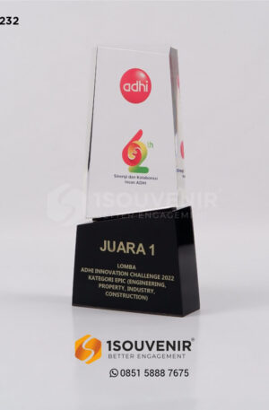 Plakat Akrilik Kejuaraan Lomba Adhi Innovation Challenge 2022