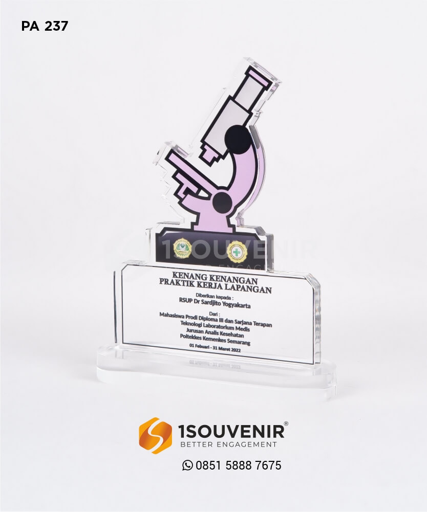 Plakat Akrilik PKL Mahasiswa Prodi Diploma III - Poltekkes Kemenkes