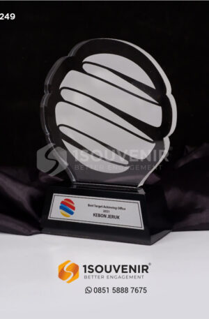 Plakat Akrilik Best Target Achieving Office 2021 Kebon Jeruk