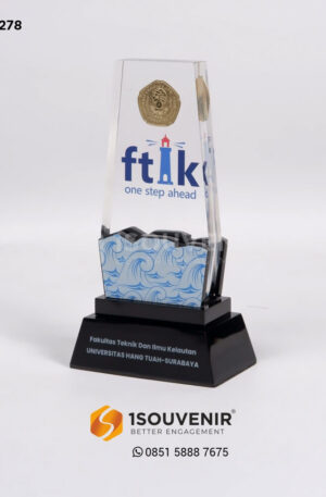 Plakat Akrilik FTIK one step ahed - Fakultas Teknik dan Ilmu kelautan Universitas Hang Tauh-Surabaya