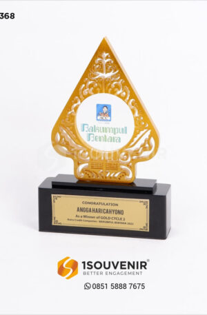 Plakat Akrilik Winner of Gold Cycle 2