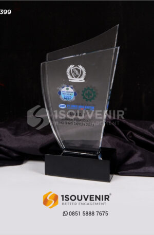 Plakat Akrilik Juara Lomba Pidato K3