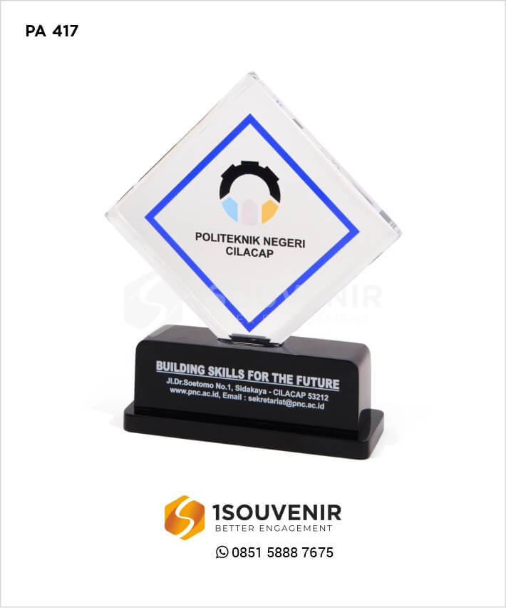 Plakat Akrilik Building Skills for The Future Politeknik Negeri Cilacap