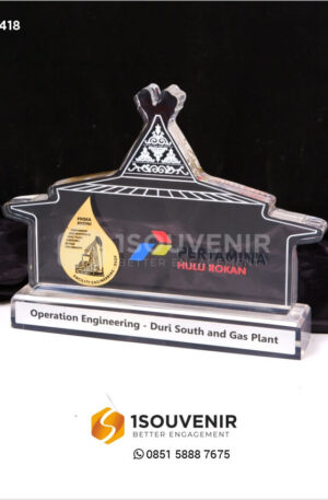 Plakat Akrilik Operation Engineering Pertamina Hulu Rokan