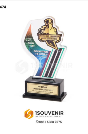 Plakat Akrilik Operator Teladan PT Kalimantan Prima Persada