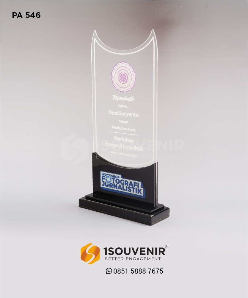 Plakat Akrilik Pembicara Acara Workshop Fotografi Jurnalistik