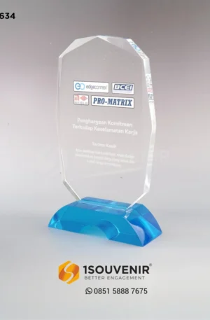 Plakat Akrilik Penghargaan Komitmen Terhadap Keselamatan Kerja PT BCEI Cikarang