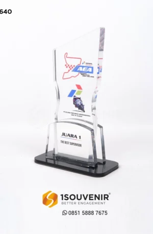 Plakat Akrilik Penghargaan Karyawan Terbaik PT Kilang Pertamina Internasional Unit IV Cilacap