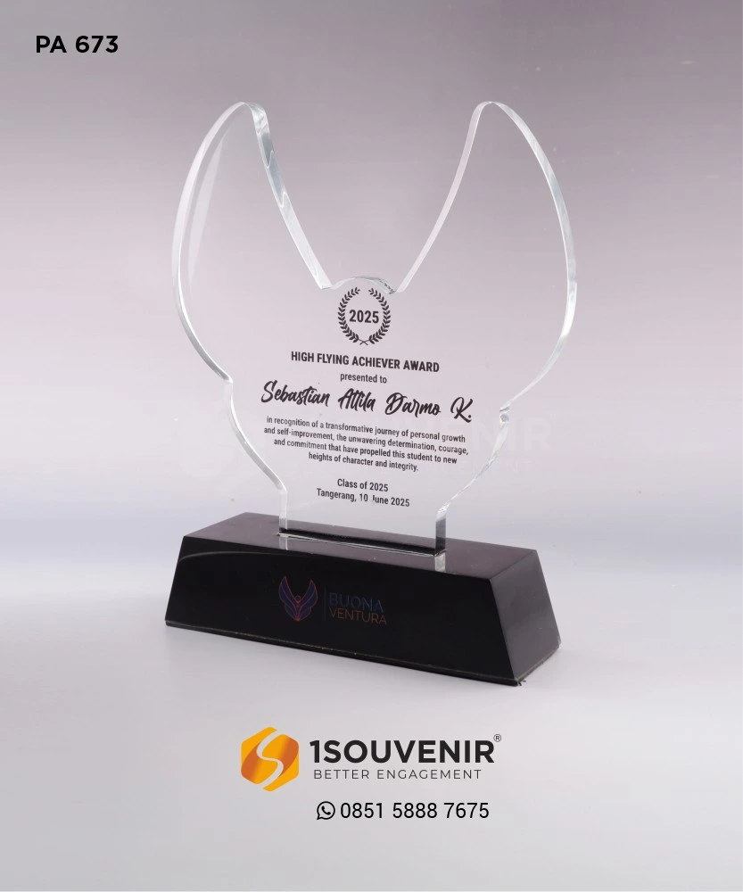 Plakat Akrilik High Flying Achiever Award Buona Ventura