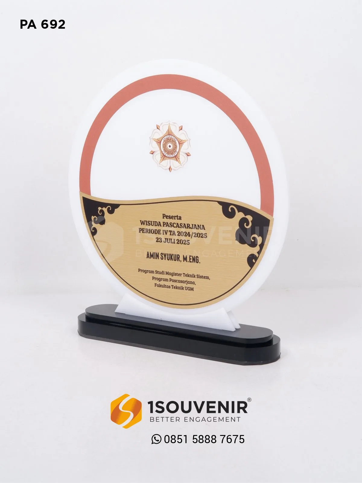 Plakat Akrilik Kenang-Kenangan Wisuda Pascasarjana Program Studi Magister Teknik Sistem UGM