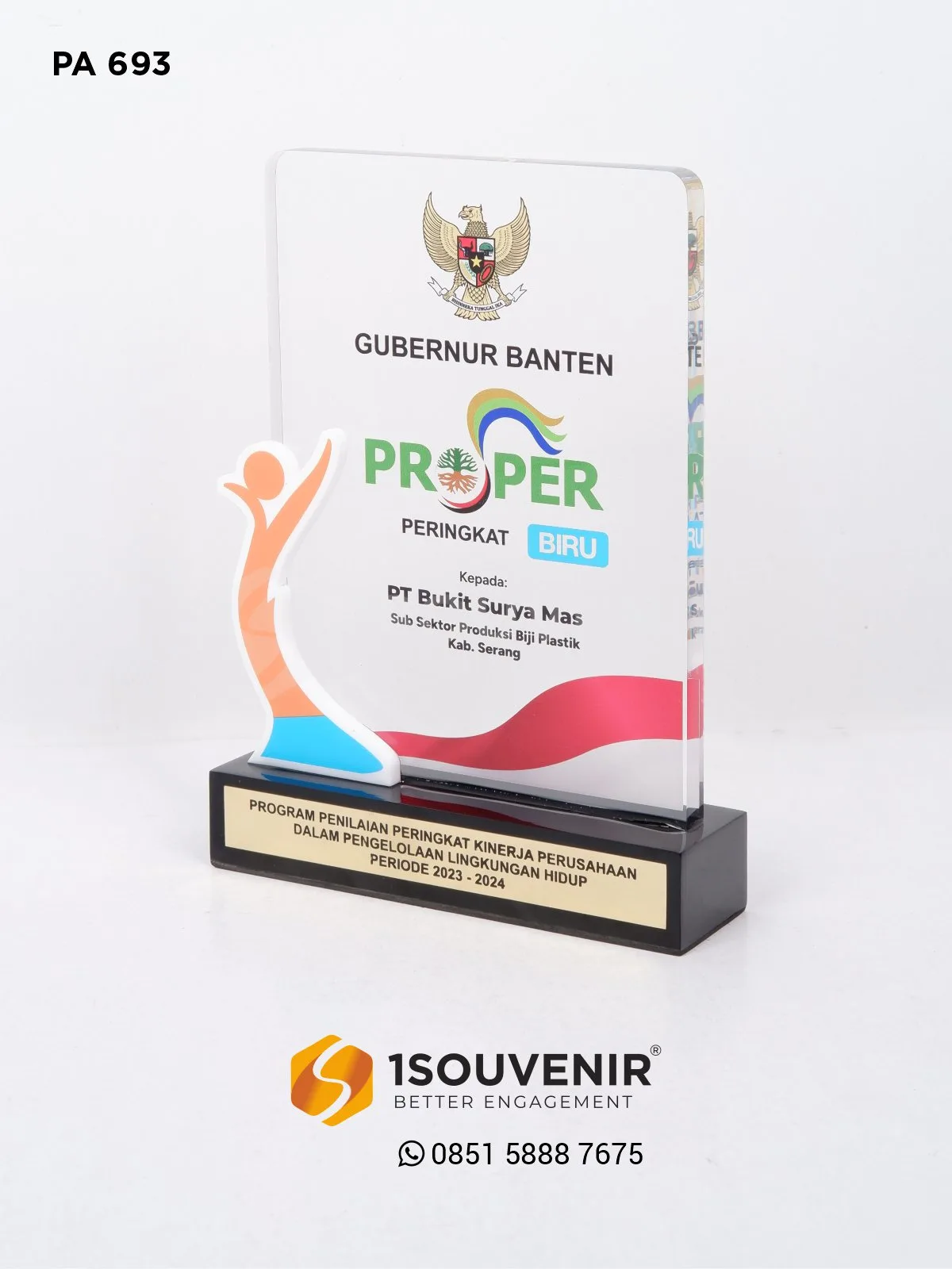 Plakat Akrilik Penghargaan PROPER Peringkat Biru dari Gubernur Banten untuk PT Bukit Surya Mas