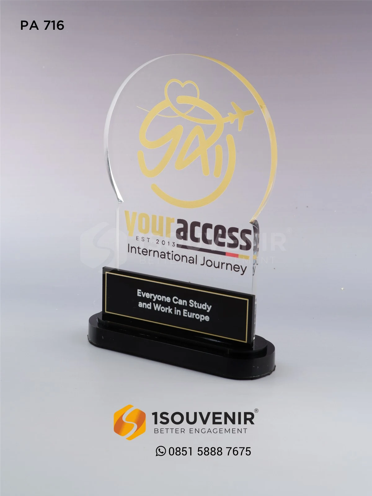 Plakat Akrilik Kenang-kenangan Your Access International Journey