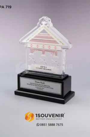 Plakat Akrilik Ucapan Terima Kasih Perkumpulan Etnis Pamona Tawi Salumaoge dalam Peresmian Rumah Adat Lobo