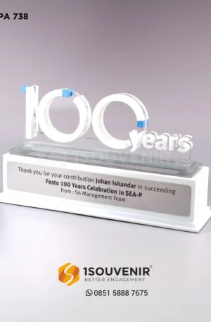 Plakat Akrilik Festo 100 Years Celebration in SEA-P sebagai Apresiasi untuk Setiap Kontribusi