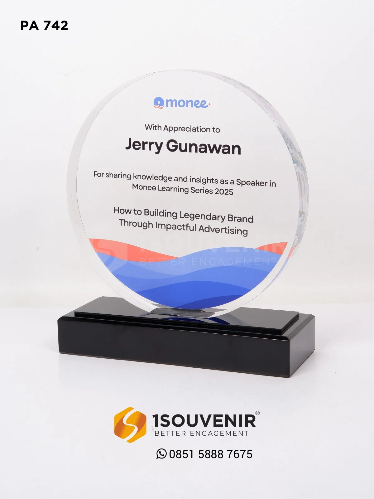 Plakat Akrilik Apresiasi untuk Pembicara dalam Monee Learning Series 2025
