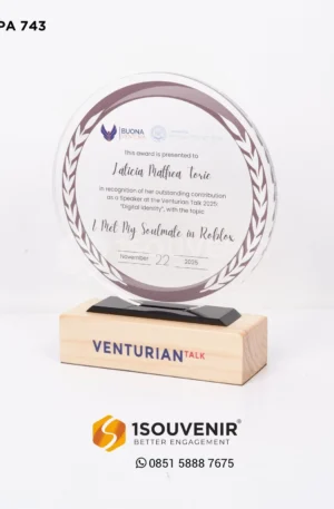 Plakat Akrilik Venturian Talk 2025: Digital Identity Apresiasi untuk Pembicara