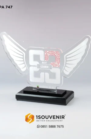 Plakat Akrilik Penghargaan Best Leader ABSA 8.0