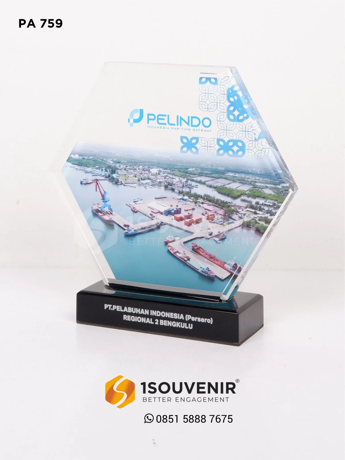 Plakat Akrilik Kenang-kenangan dari PT Pelabuhan Indonesia Regional 2 Bengkulu