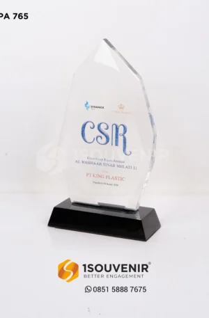 Plakat Akrilik Kenang-kenangan CSR dari PT King Plastic untuk PA Al-Wahhaab Sinar Melati