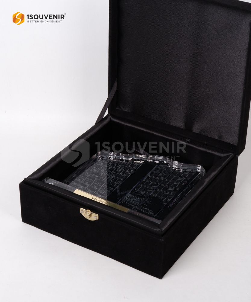 Plakat Akrilik Best Travel Agency 2024 VTL Travel - Image 3