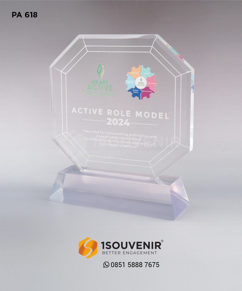 Plakat Akrilik Penghargaan Active Role Model 2024